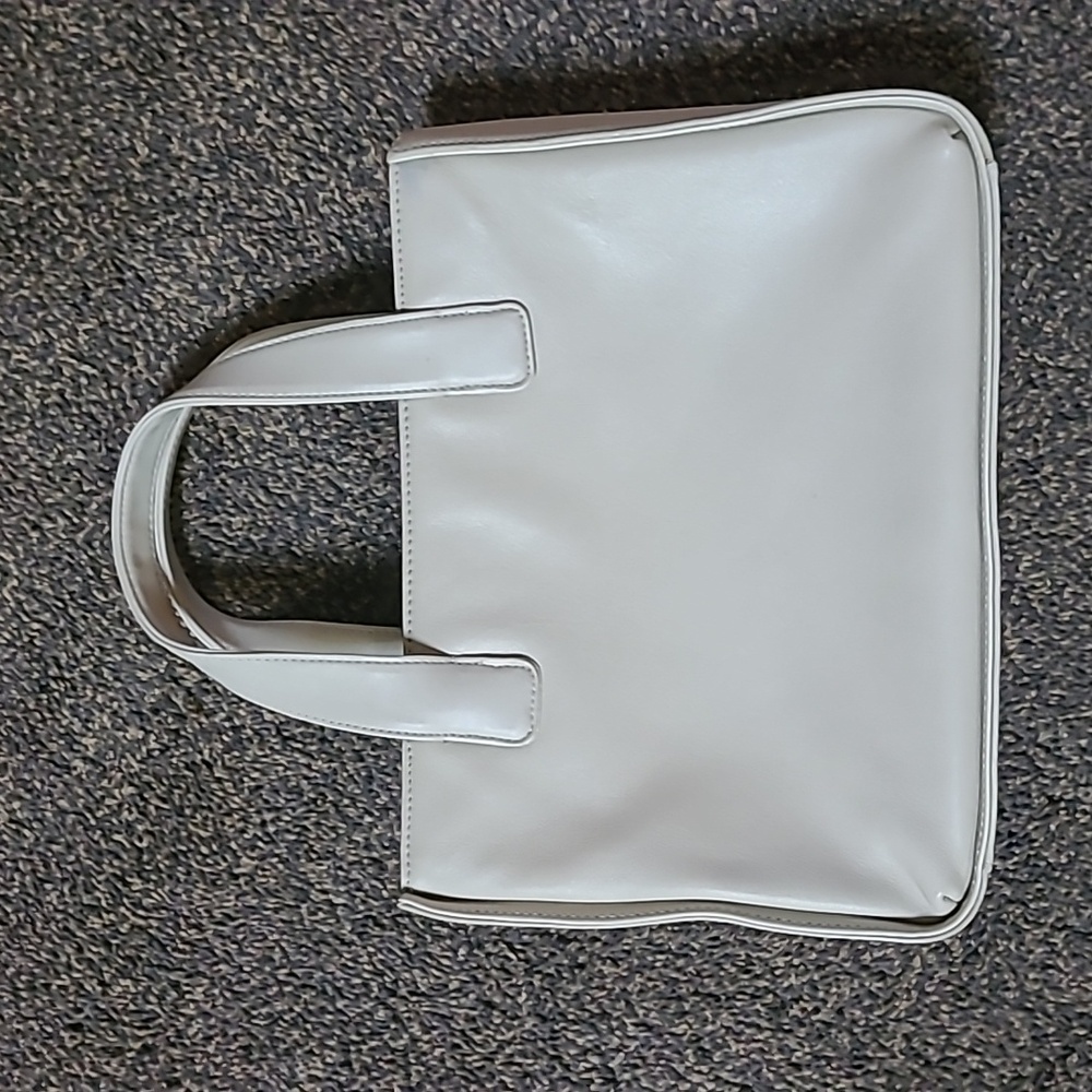 Giani Bernini leather purse